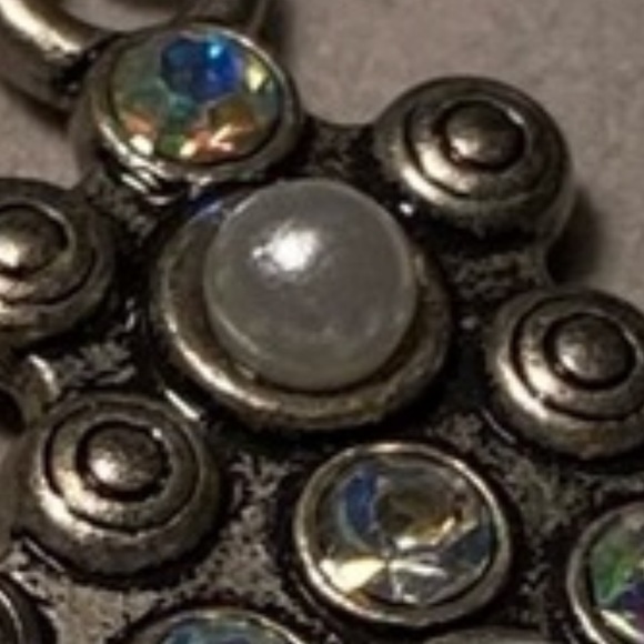 ๐ Tara Designs 925 sterling silver stamped hooks, silver tone cross earrings. - Picture 4 of 6